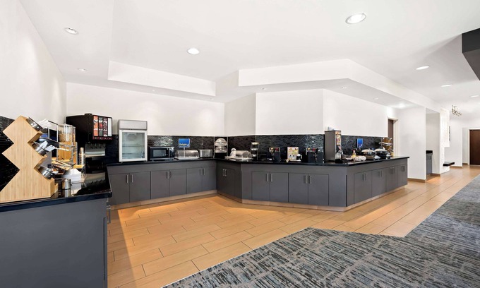 Beverly Estates Hotel | Best Western Bryan College Station
