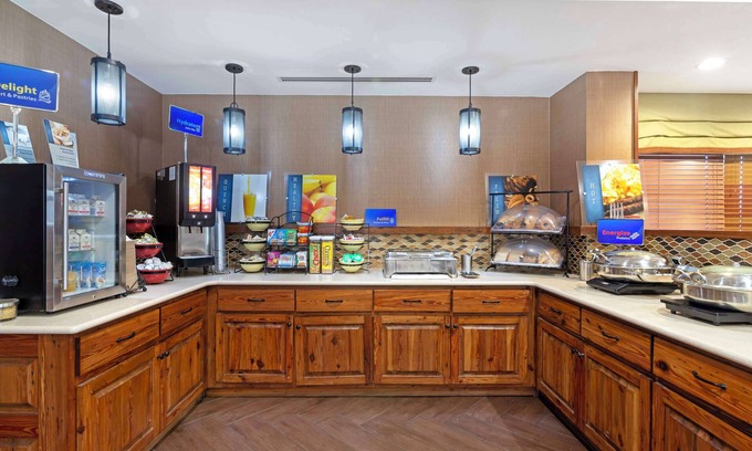 Cordele Hotel | Best Western Colonial Inn
