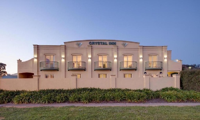 Strathdale Hotel | Best Western Crystal Inn