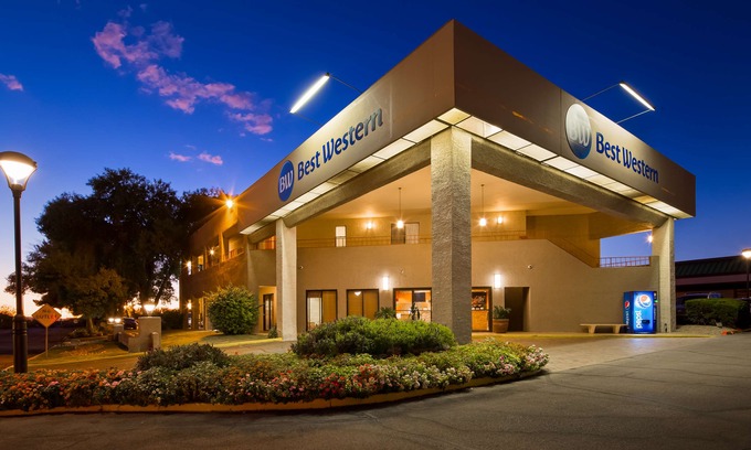 Casas Adobes Hotel | Best Western InnSuites Tucson Foothills Hotel & Suites