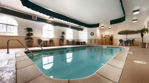 Macomb Hotel | Best Western Macomb Inn