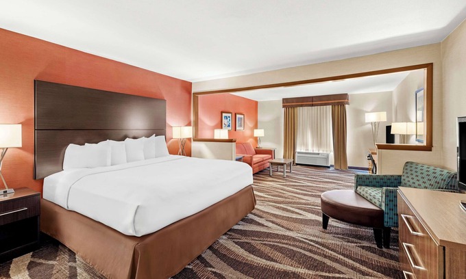 Hornell Hotel | Best Western Maple City Inn