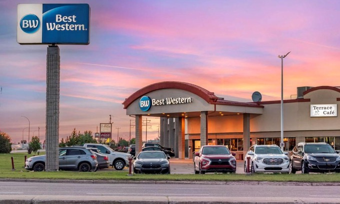 Prince Albert Hotel | Best Western Marquis Inn & Suites
