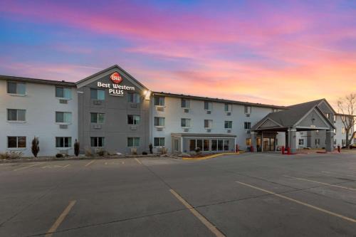 Berwick Hotel | Best Western Plus Altoona Inn
