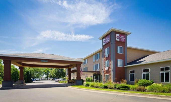 Coldwater Hotel | Best Western Plus Coldwater Hotel