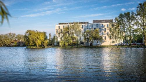 Szekesfehervar Hotel | Best Western Plus Lakeside Hotel