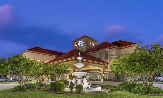 Greenville Hotel | Best Western Plus Monica Royale Inn & Suites
