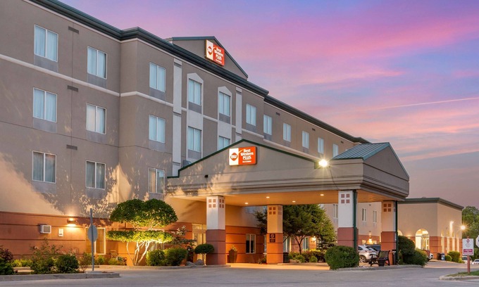 Fort Gary Hotel | Best Western Plus Pembina Inn & Suites