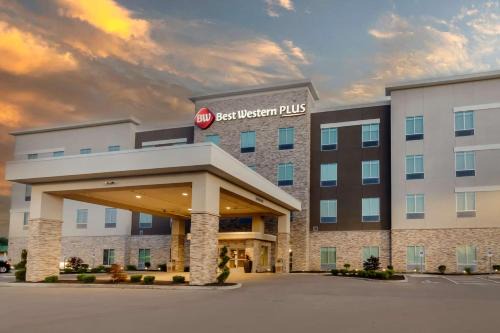 Airport Township Hotel | Best Western Plus St. Louis Airport Hotel