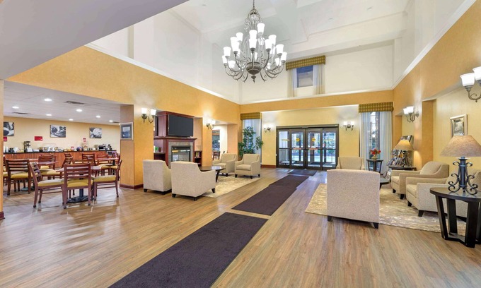 Victor Hotel | Best Western Plus Victor Inn & Suites