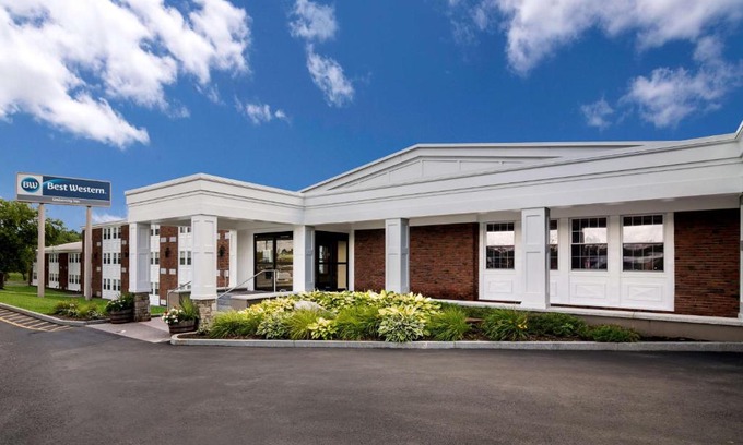 Canton Hotel | Best Western University Inn