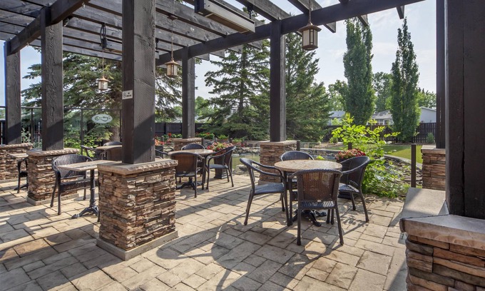 Wetaskiwin Hotel | Best Western Wayside Inn