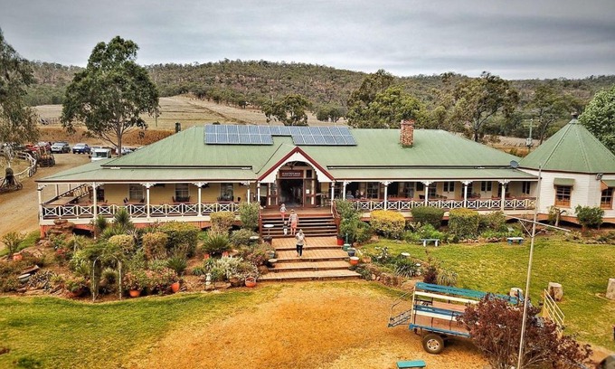 Tregony House | Bestbrook Mountain Farmstay