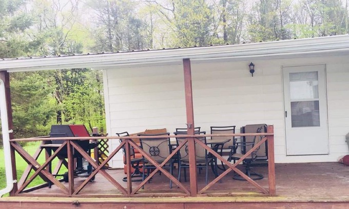 Bethel House | Bethel Woods Retreat/Hunting Cabin