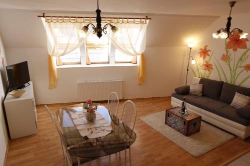 Sopron Apartment | Betty's Home