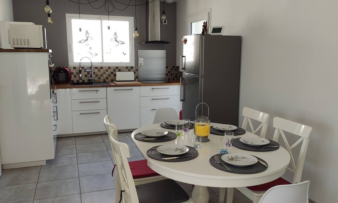 Pont l'Abbe d'Arnoult House | BETWEEN FIELD AND SEA, COMFORTABLE GITE