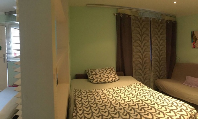 Kaarst Apartment | Bicycles, pets welcome - Central near Neuss, M-Gladbach, D-dorf