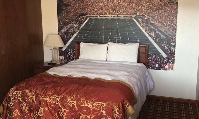 Broken Bow Hotel | Big 12 Motel