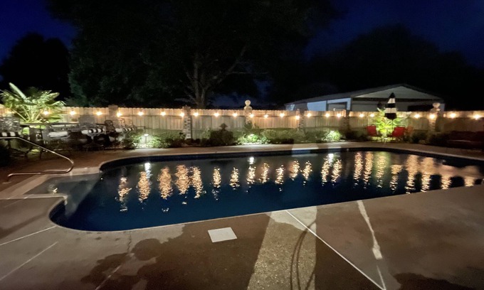 Northport House | Big AL's (Heated) Pool House sleeps KKKQQ
