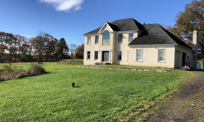 Kunkletown House | Big And Spacious 5-Bedroom With Outdoor Pool in Kunkletown near Blue Mountain