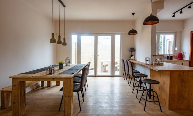 Assebroek House | Big Baron Holiday Home Bruges - Free parking