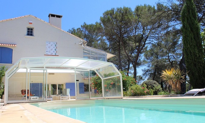 Caveirac Villa | Big charming villa for up to 12 people with swimming pool nearby Nimes