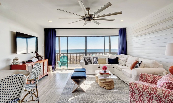 Wilmington Beach House | BIG DECK! Tiki Bar! Oceanfront Pool! Elevator!
