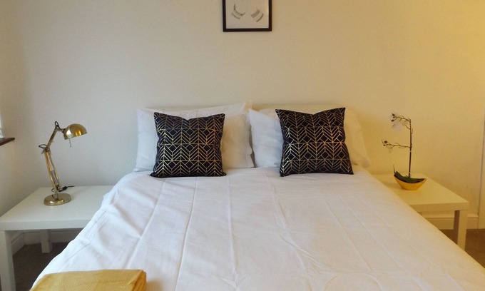 Binley House | Big size room in coventry