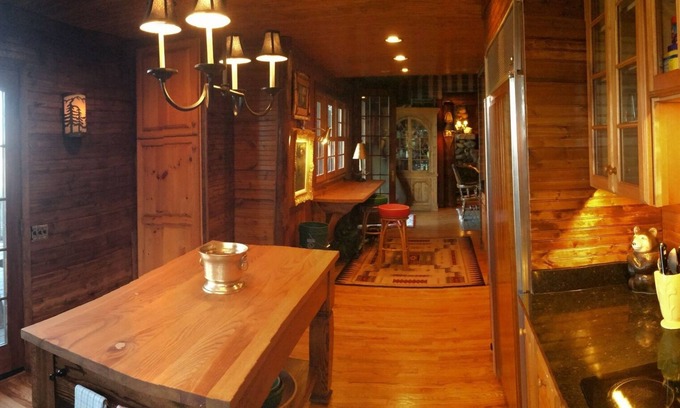 Mancelona House | Big Twin Lake Lakefront Lodge