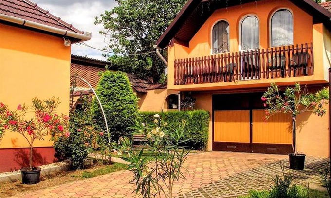 Felsotarkany House | Bihari Vendégház