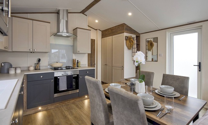 Great Billing House | Billing Aquadrome Hot Tub Caravan - Pet MI20