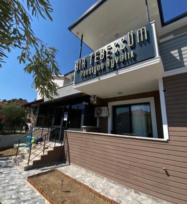 Ayvalik Apartment | Bir Tebessum