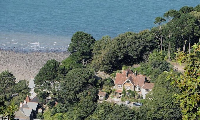 Lynmouth Apartment | Bird's Eye View apartment at Countisbury Lodge