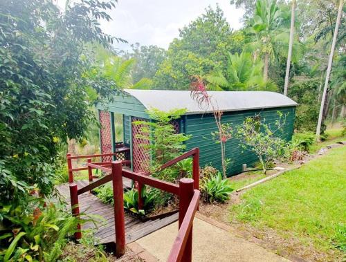 Palmwoods Ski Chalet | Birdsong Train Carriage Cabin with Outdoor Bath