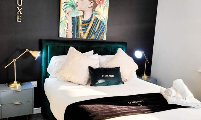 Little Hay House | Birmingham Airport Luxury3BRHOME