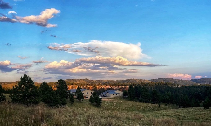 Hot Springs Resort | Black Hills 8-bedroom resort with VIEWS, Privacy, Tranquil, Wind Cave, Game room