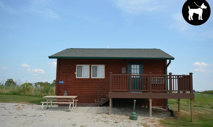 Moravia Cabin | Black Lab - Dog-Friendly - Sleeps up to Four