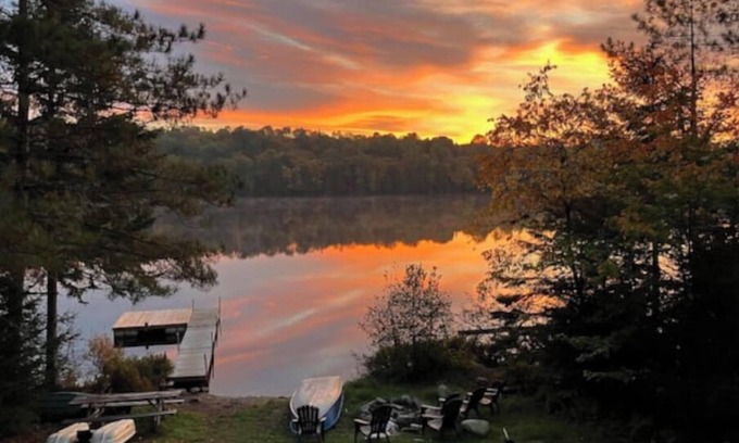 Nominingue Ski Chalet | Black Lake Chalet and Spa in the Laurentians
