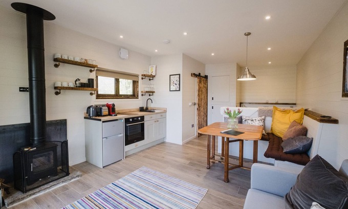 Marsden Cabin | Black Moss, Cosy cabin