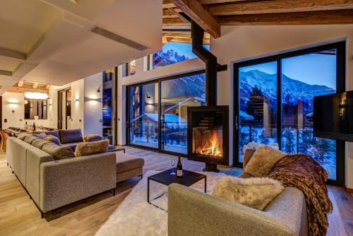 Les Tines Ski Chalet | Black Pearl