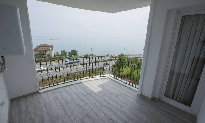 Arsin Apartment | Black Rose Apartment