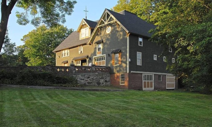 Tilton Bed & Breakfast | Black Swan Inn