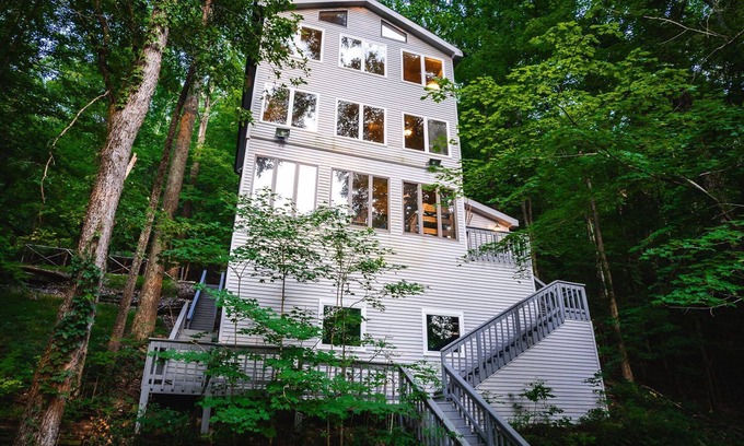 Silver Point Ski Chalet | Blackberry Hill Shores Center Hill Lake