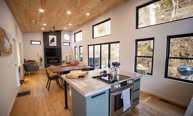 Stanton Cabin | Blackbird: a modern woodland escape
