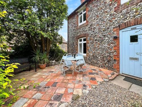 Stiffkey House | Blacksmiths Cottages