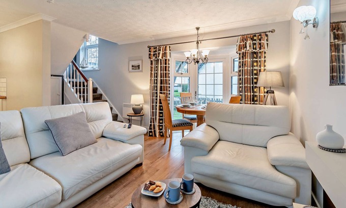 Aberporth House | Blackthorn Cottage - Aberporth