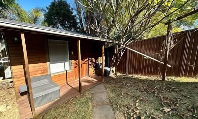 Blacktown House | Blacktown Spa & Garden Escape