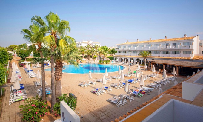 Cala Anguila-Cala Mendia Hotel | Blau Punta Reina