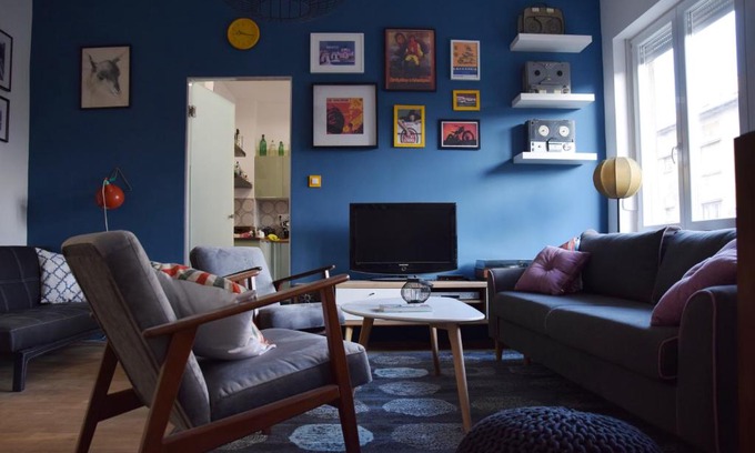 Ujlak Apartment | Bleak House - Bauhaus home in greener Budapest