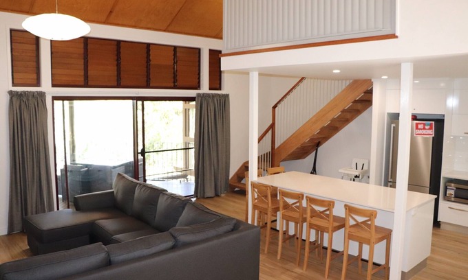 Fraser Island Villa | Blissful Banksia 534 Ocean views, 3 bed,2 bathroom,2 decks at Kingfisher Bay
